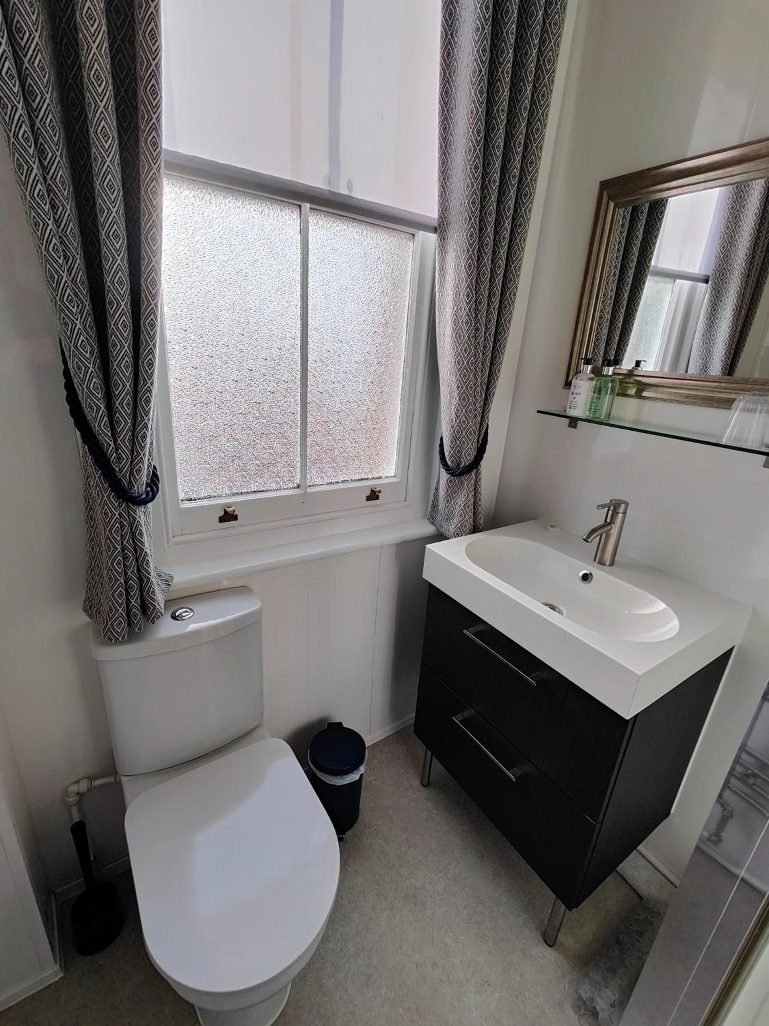The Wincheap B&B Canterbury Bagian luar foto